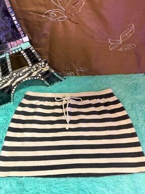 LOFT 100% Cotton Black & White Striped Pull On Drawstring Mini Skirt